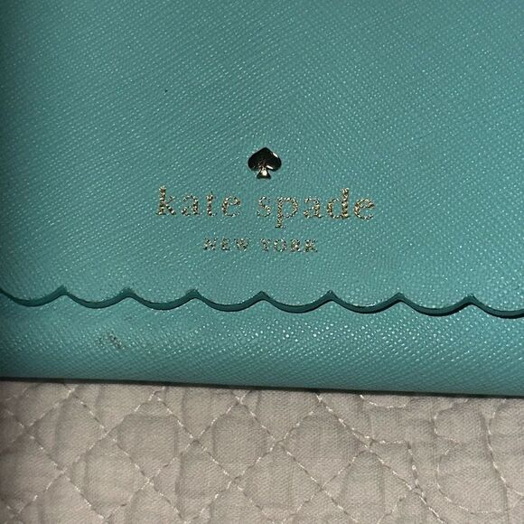 Kate Spade 'Cape Drive' Cindy Wallet - Picture 2 of 6